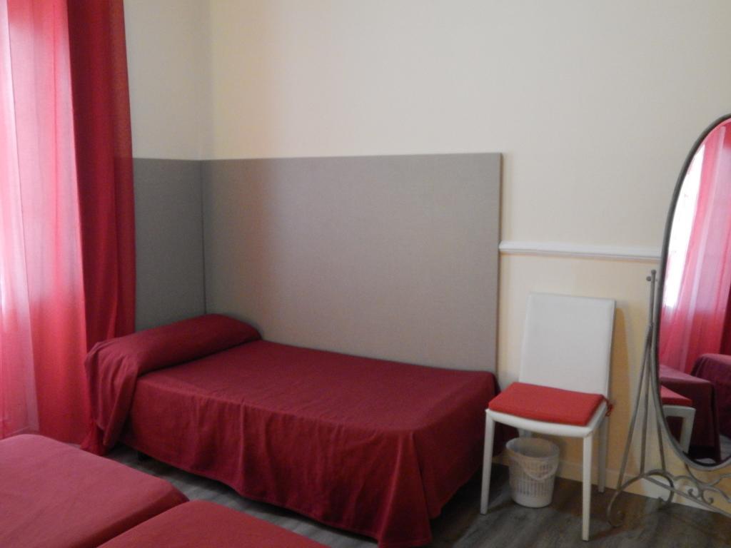 Hospederia Marques Hotel Cadiz Room photo